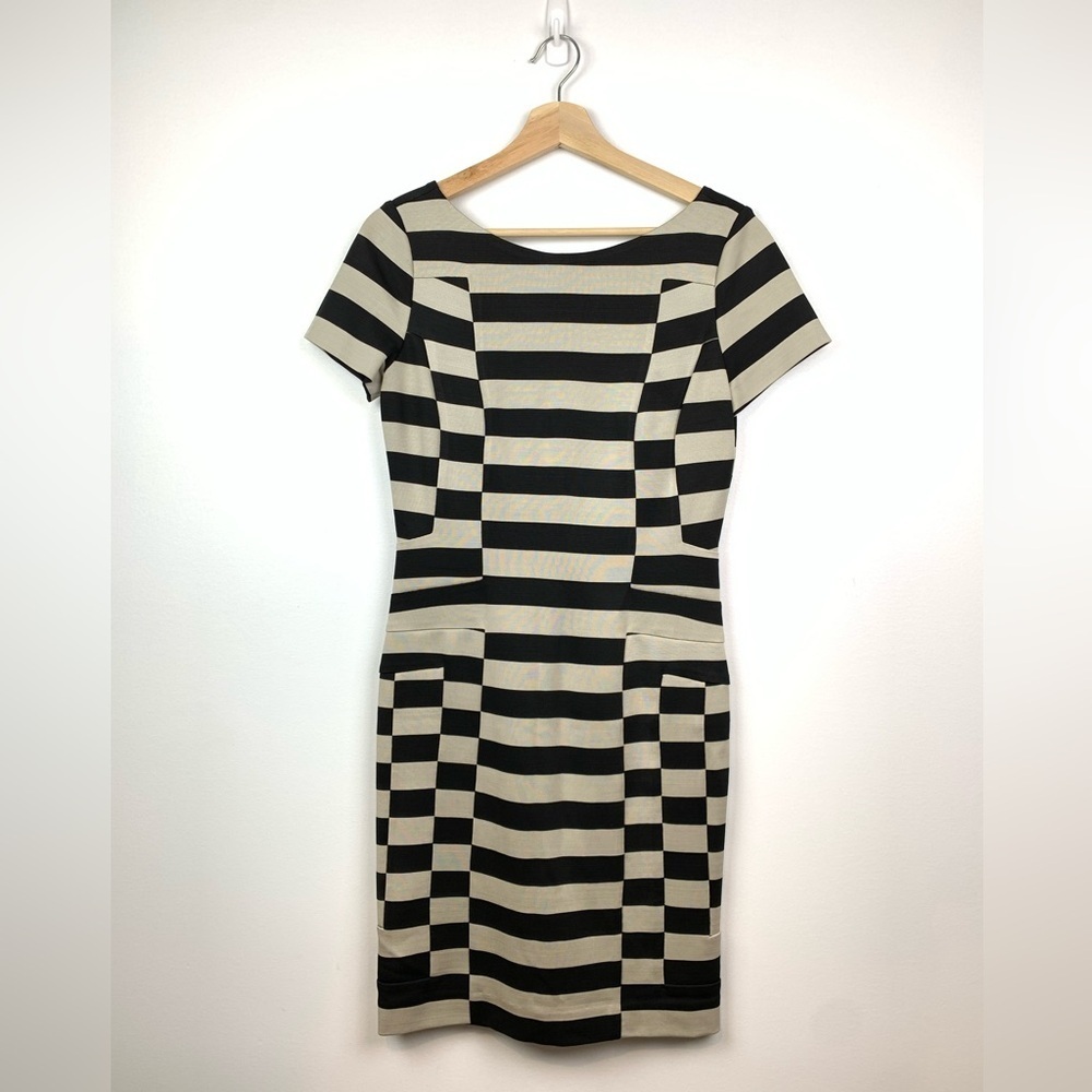 Diane Von Furstenberg Dress Kathleen Stripes Beige Black Sz 6 Short Sleeves DVF